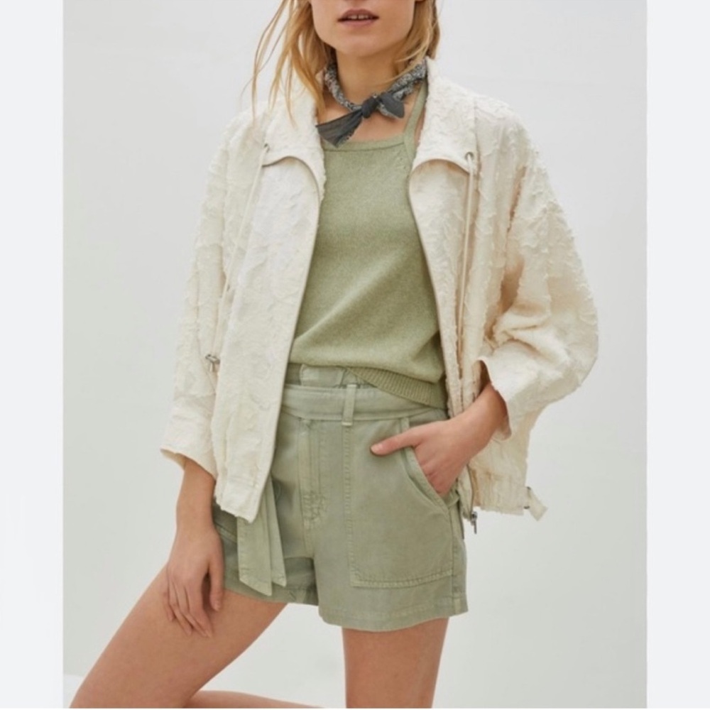 Anthropologie Ivory Cropped Textured Lace Bomber Jacket Size Medium